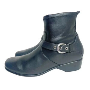 Aravon Black Leather Booties Silver Buckle Women's Size 5.5